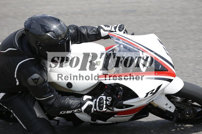 /Archiv-2024/29 12.06.2024 MOTO.CH Track Day ADR/Gruppe rot/45